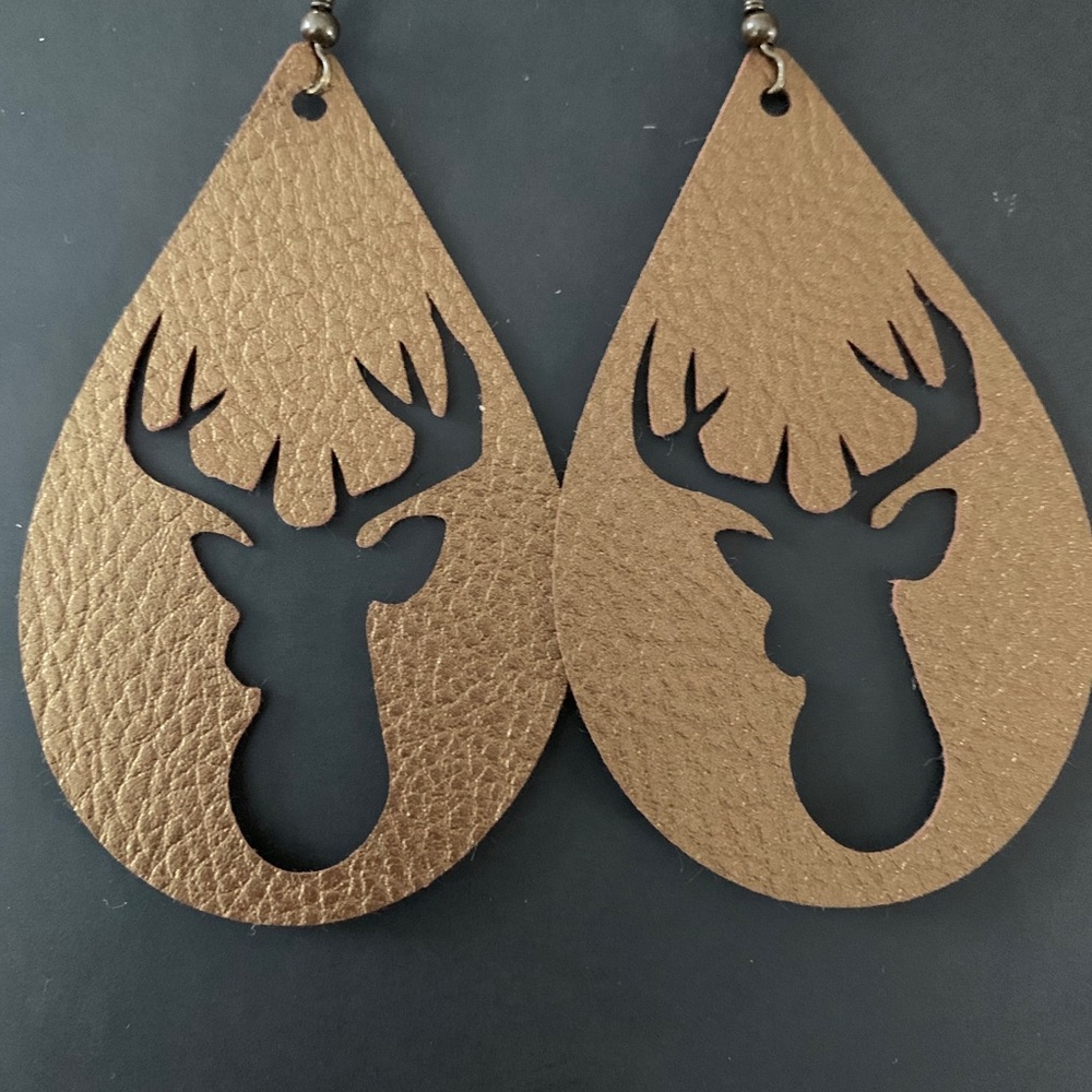Leather earrings